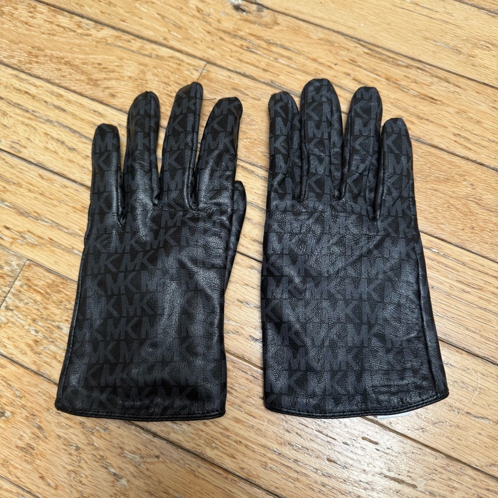Michael Kors Black Leather Logo Print Gloves, size Large